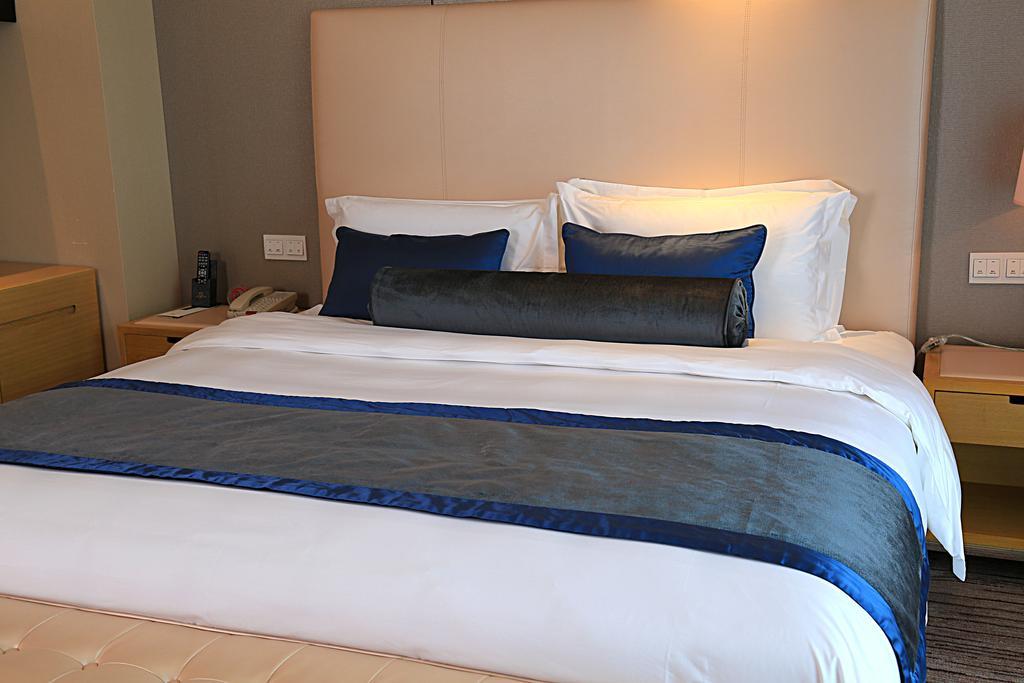 Guangzhou ChangFeng Gloria Plaza Hotel Ruang foto
